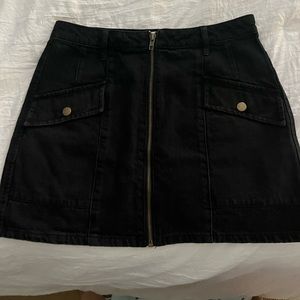 Forever 21 black mini skirt